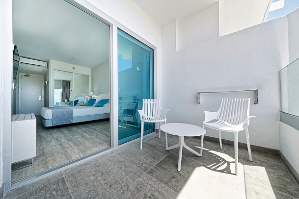 Caserio - Beispiel Balkon (Zimmercodierungen DB1 & DBM)