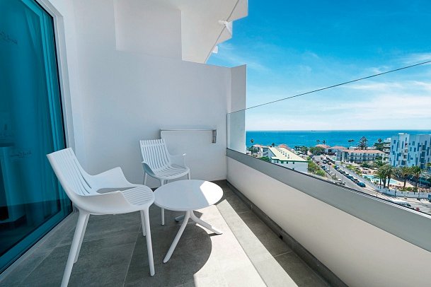 Caserio - Beispiel Balkon Doppelzimmer Meerblick (Zimmercodierung DBM)