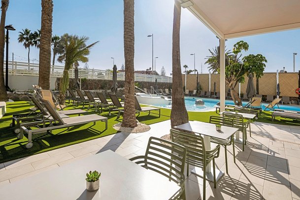 LIVVO Anamar Suites