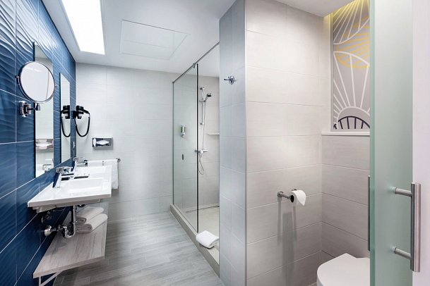 RIU Vistamar - Beispiel Bad Juniorsuite (Zimmercodierung JBM)