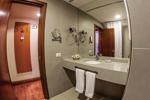 Bull Astoria - Zimmercodierung DG1