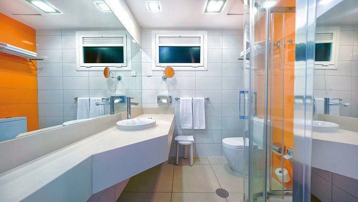 Bull Eugenia Victoria & Spa - Beispiel Bad Juniorsuite (Zimmercodierungen JG1, JC1 & JGD)