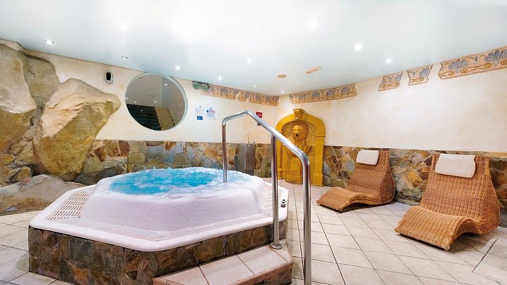 Bull Eugenia Victoria & Spa