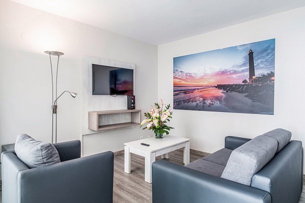 Corona Roja - Wohnbeispiel renovierte Unterbringung (Zimmercodierungen AB2 & OB2)