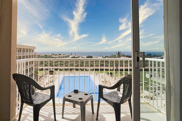 Minura Sur Menorca - Beispiel Balkon (Zimmercodierung DBM)