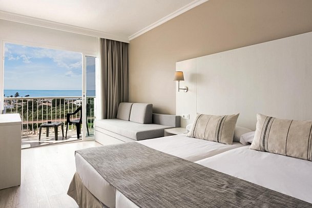 Minura Sur Menorca - Wohnbeispiel Doppelzimmer Meerblick (Zimmercodierung DBM)