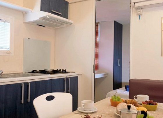 Lido di Sesto Camping (by Happy Camp) - Wohnbeispiel Mobilheim Happy Easy (Zimmercodierung CG1)