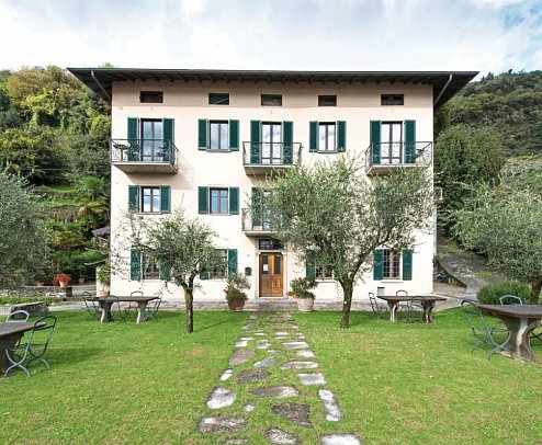 Regina - Nebengebäude Crotto Regina