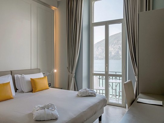 Araba Fenice - Wohnbeispiel Doppelzimmer Superior Seeblick (Zimmercodierung DSI)