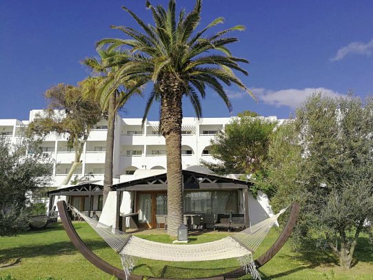 Les Orangers Beach Resort