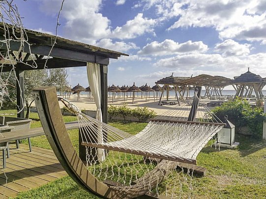 Les Orangers Beach Resort