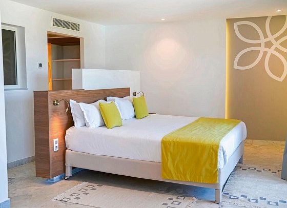 Sentido Marillia Resort & Spa - Wohnbeispiel JuniorSuite (Zimmercodierung J1M)
