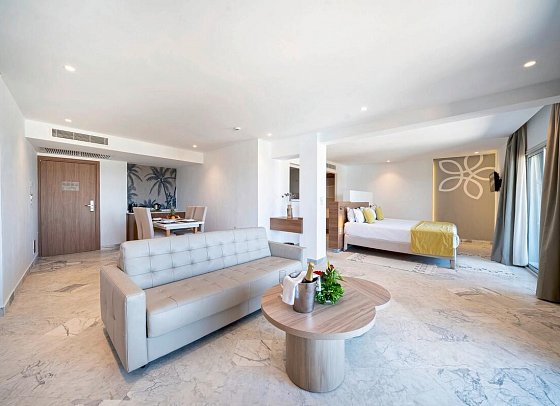 Sentido Marillia Resort & Spa - Wohnbeispiel Juniorsuite Meerblick (Zimmercodierung J1M)