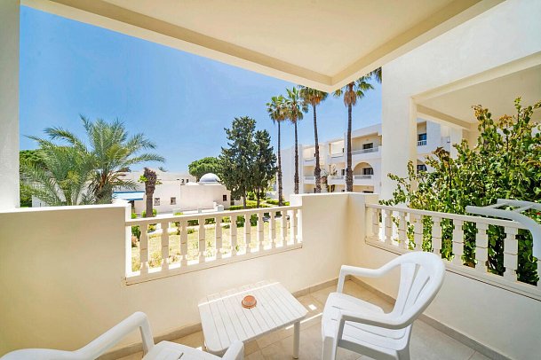 Calimera Delfino Beach Resort & Spa - Wohnbeispiel Familienzimmer mit Verbindungstür (Zimmercodierung FV1)
