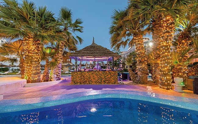 Lella Baya & Thalasso