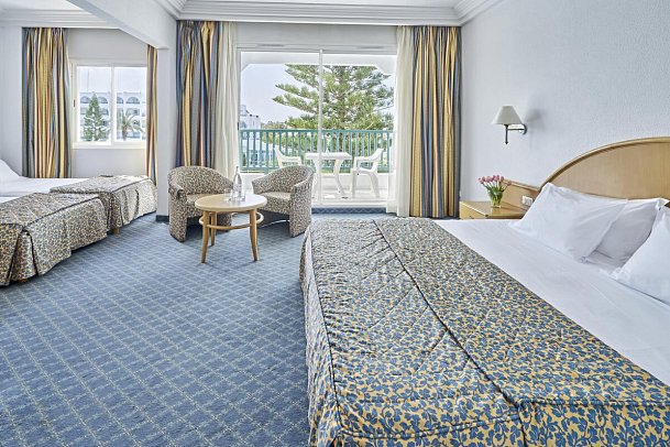 El Mouradi Palace - Wohnbeispiel Vierbettzimmer (Zimmercodierung RB1)