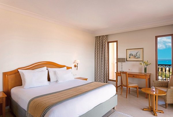 Mövenpick Resort & Marine Spa Sousse - Wohnbeispiel Juniorsuite Meerblick (Zimmercodierung JBM)