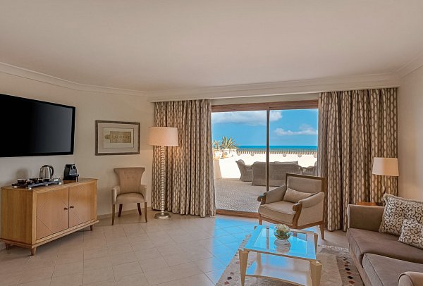Mövenpick Resort & Marine Spa Sousse - Wohnbeispiel Juniorsuite Meerblick (Zimmercodierung JBM)