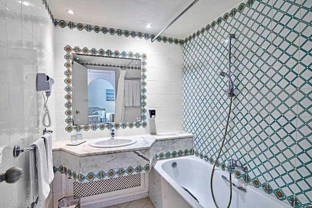 El Mansour Mahdia Thalasso & Spa - Wohnbeispiel Bad (Zimmercodierungen DS2, DC3, DSM, DCC, DSP, DB1, DC1, DP1, DBM, DCM, FB1, FBM & BS2)