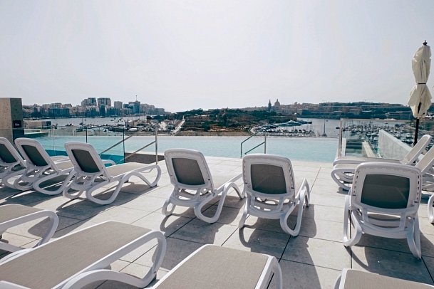 Grands Suites Hotel Residences & Spa