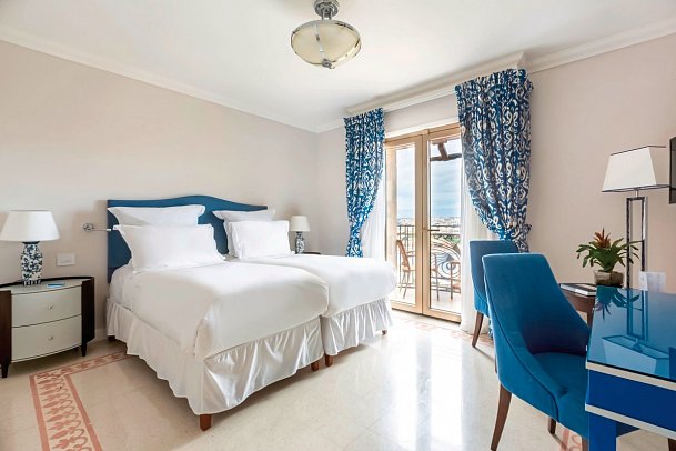 The Phoenicia Hotel - Wohnbeispiel Doppelzimmer Deluxe (Zimmercodierung DDM)