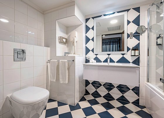 AX Victoria Hotel - Badbeispiel Doppelzimmer Executive (Zimmercodierung DT1)
