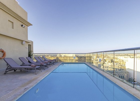 AX Victoria Hotel