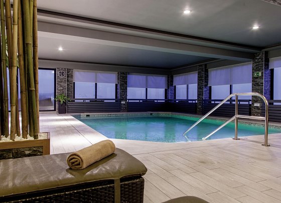 AX Victoria Hotel
