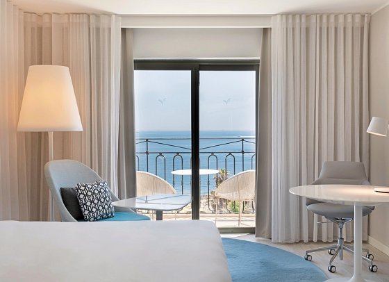 Hilton Malta - Wohnbeispiel Doppelzimmer Executive Meerblick (Zimmercodierung DTM)