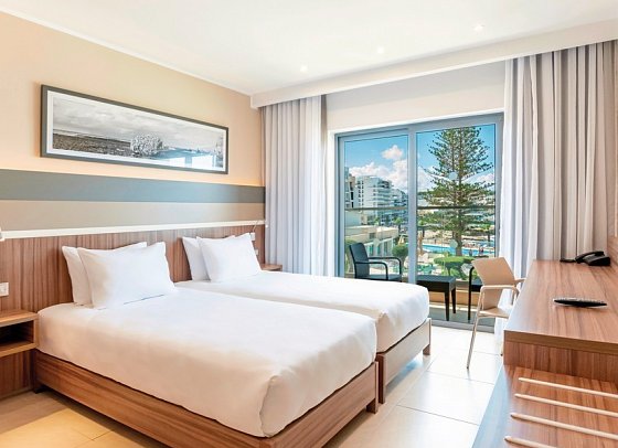 DoubleTree by Hilton Malta - Wohnbeispiel Doppelzimmer Twin Guest Room mit Meerblick (Zimmercodierung D3M)