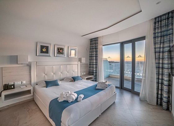 Ramla Bay Resort - Wohnbeispiel Panoramic Suite (Zimmercodierung WBO)