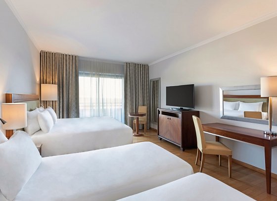 Radisson Blu St. Julian's - Wohnbeispiel Familienzimmer (Zimmercodierung FB1)