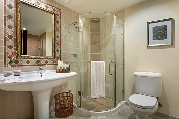 Grand Hotel Excelsior Malta - Badbeispiel (Zimmercodierungen DDL, DDN, DDO, DD1, DSL & DSN)