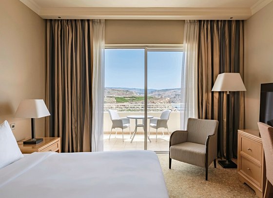 Radisson Blu Resort & Spa Golden Sands - Wohnbeispiel Doppelzimmer Superior Meerblick (Zimmercodierung DSM)