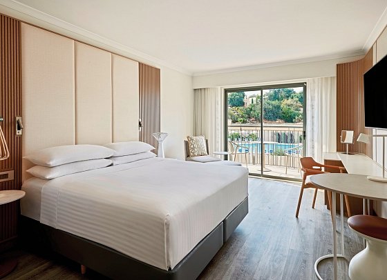 Malta Marriott Resort & Spa - Wohnbeispiel Doppelzimmer Deluxe Poolblick (Zimmercodierung DDP)