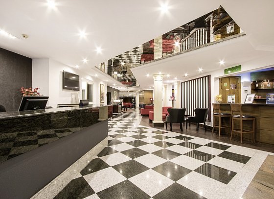 Pergola Hotel & Spa - Lobby