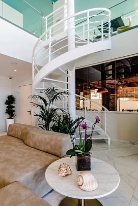 Seaview Hotel