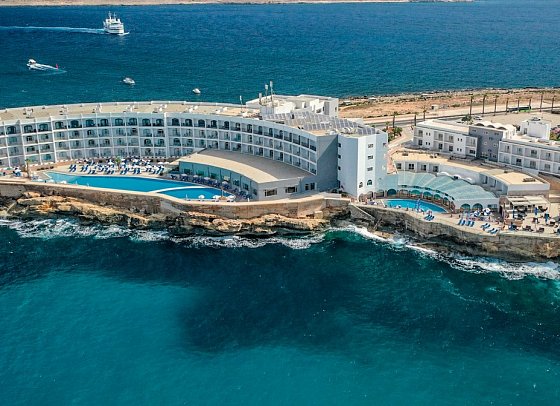 Paradise Bay Resort
