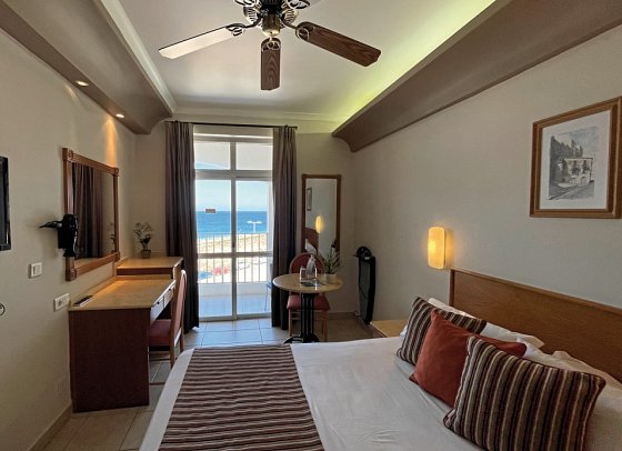Paradise Bay Resort - Wohnbeispiel Doppelzimmer Meerblick (Zimmercodierung DBM)