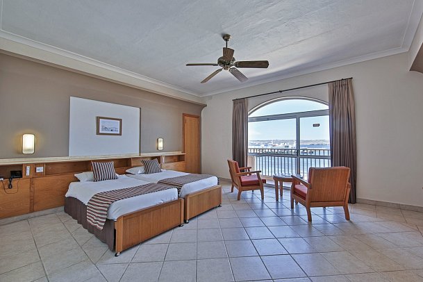 Paradise Bay Resort - Wohnbeispiel Doppelzimmer Meerblick (Zimmercodierung DBM)