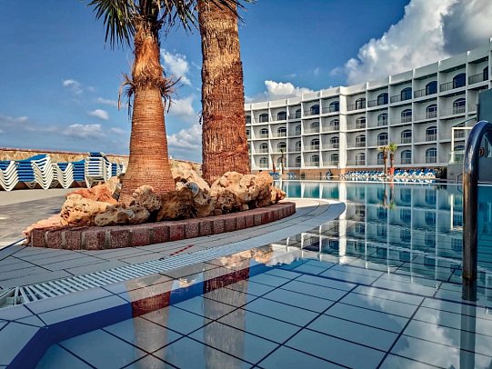 Paradise Bay Resort