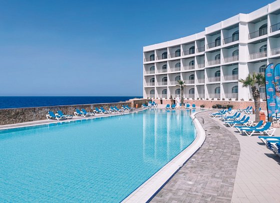 Paradise Bay Resort