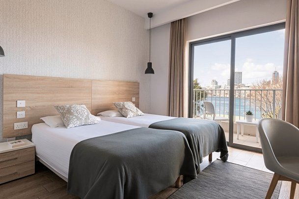 Plaza Regency Hotel - Wohnbeispiel Doppelzimmer Meerblick (Zimmercodierung DBM)
