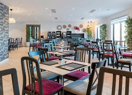 Plaza Regency Hotel