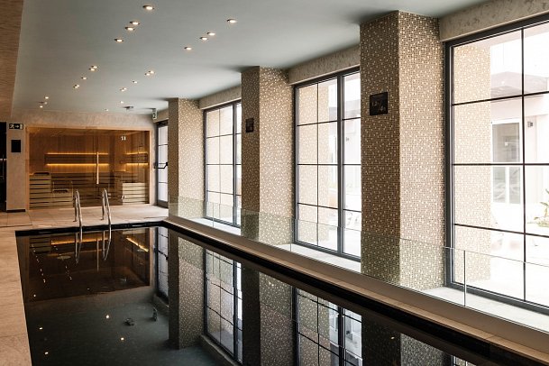 Urban Valley Hotel & Spa