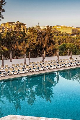 Urban Valley Hotel & Spa