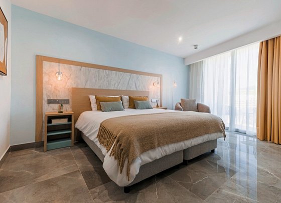 Reef Hotel & Spa - Wohnbeispiel Standard Landblick (Zimmercodierung UGL)