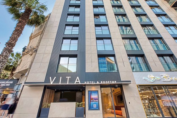 VITA Hotel & Rooftop