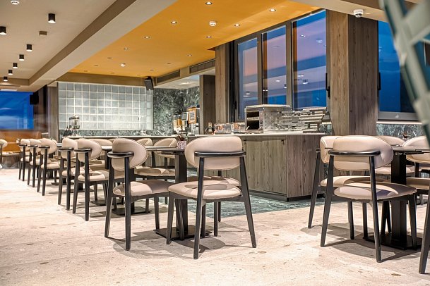 VITA Hotel & Rooftop