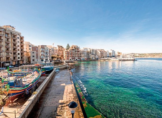 Gillieru Harbour Hotel